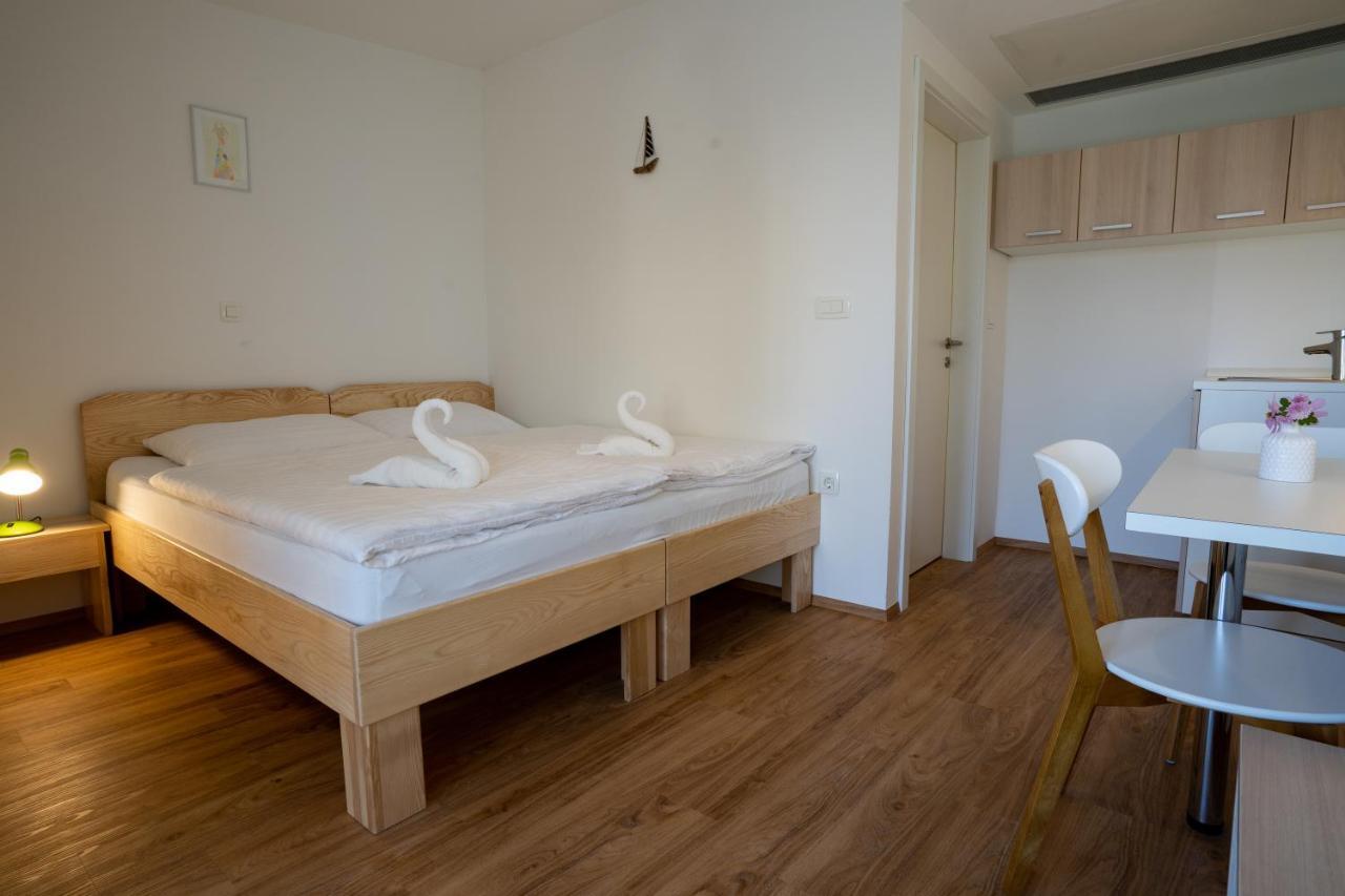 Accommodation Baron Ljubljana Exterior photo